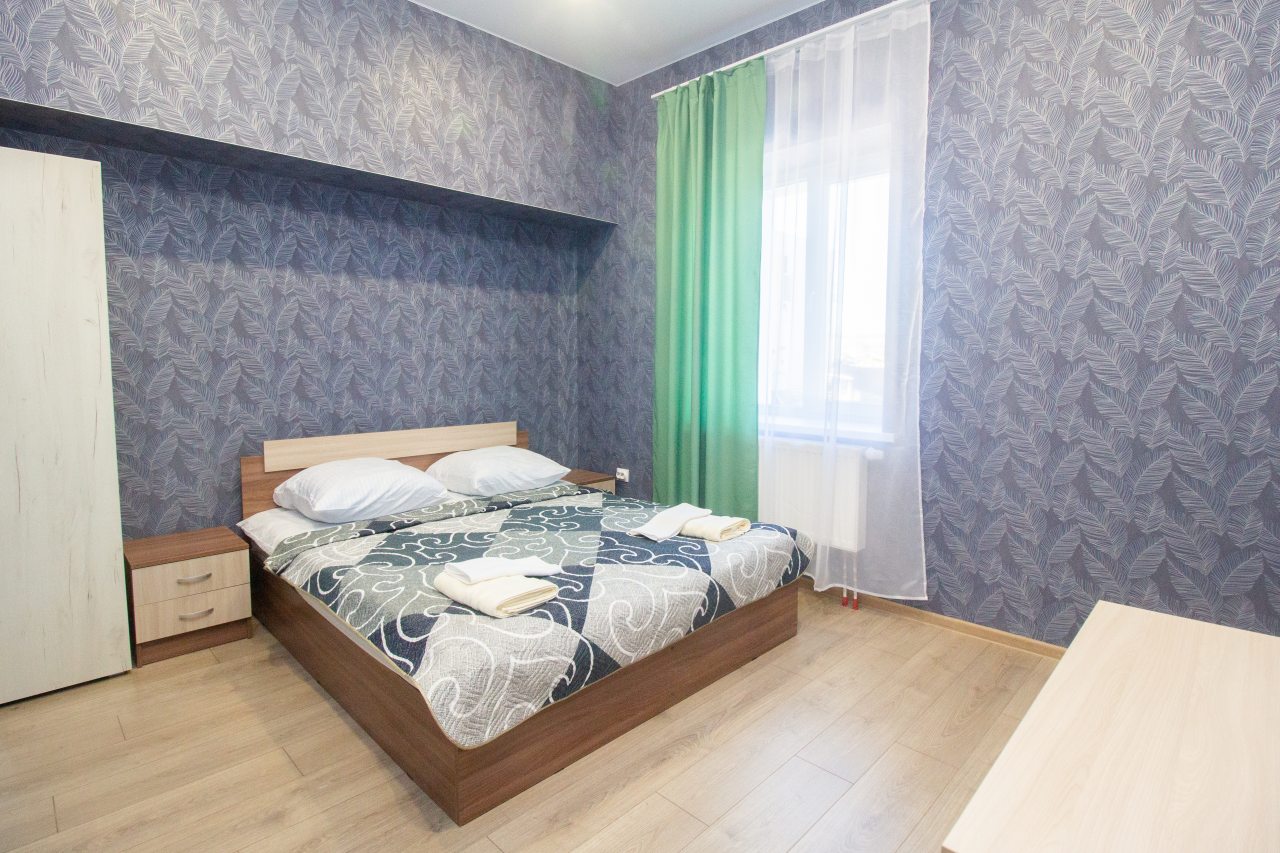 Двухместный (Стандарт двухместный с двуспальной кроватью) отеля Флотилия, Петрозаводск