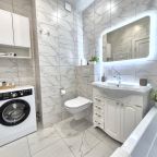 Стиральная машина в ванной комнате