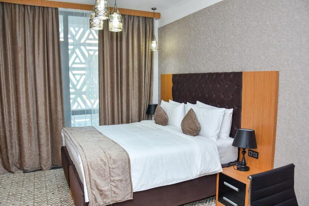 Двухместный (Стандартный с 1 кроватью) отеля Ramada by Wyndham Туркестан