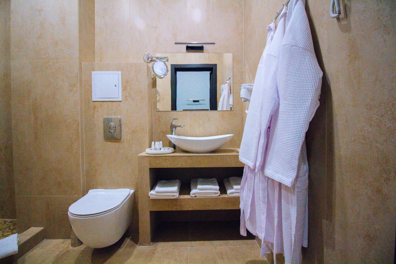 Полноценные 2 ванные комнаты