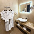 Люкс (Панорама Черная жемчужина), Отель Кристалл