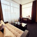 Люкс (Представительский Люкс), Отель Кристалл