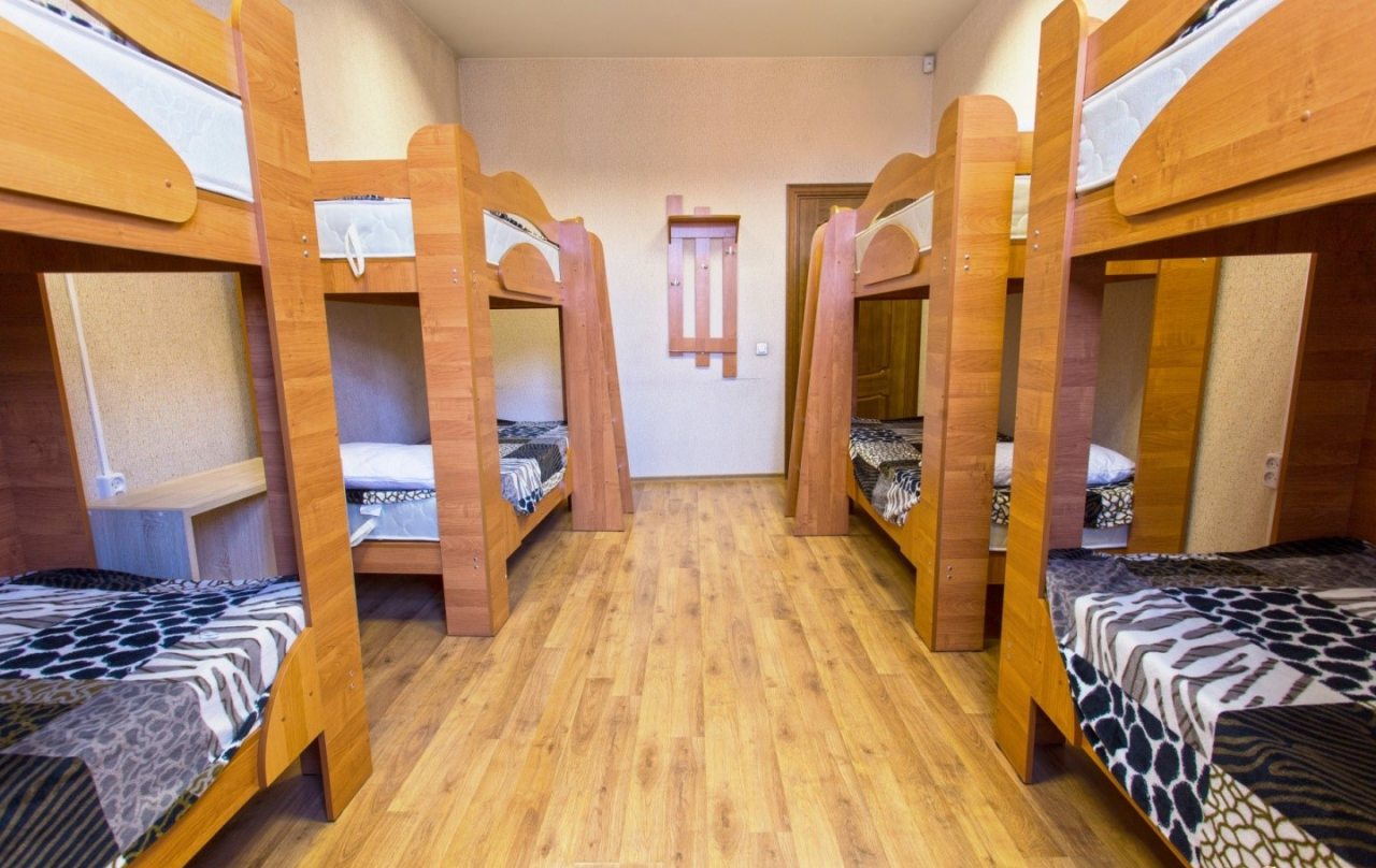 Восьмиместный (Койко-место в мужской комнате) хостела ViVa SibHome, Иркутск