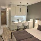 Апартаменты (Myhome Yourhome на Салова 61), Апартаменты Myhome Yourhome на Салова 61