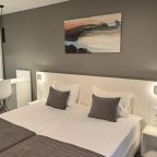 Апартаменты (Myhome Yourhome на Салова 61), Апартаменты Myhome Yourhome на Салова 61