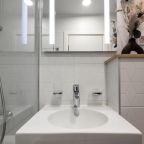 Апартаменты (МyНomеYourНоme нa Сaловa 61), Апартаменты Myhome Yourhome на Салова 61
