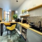 Квартира (Дизайнерская евродвушка у реки), Дизайнерские апартаменты у реки