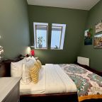 Квартира (Дизайнерская евродвушка у реки), Дизайнерские апартаменты у реки