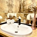 Квартира (Дизайнерская евродвушка у реки), Дизайнерские апартаменты у реки