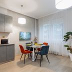 Квартира (Евродвушка с видом во двор), Дизайнерские апартаменты у реки