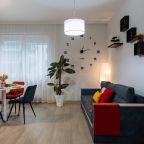 Квартира (Евродвушка с видом во двор), Дизайнерские апартаменты у реки