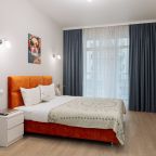 Квартира (Евродвушка с видом во двор), Дизайнерские апартаменты у реки