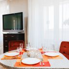 Обеденный стол