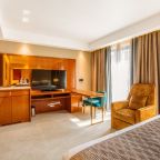 Номер (JUNIOR SUITE), Отель Marjan Plaza Hotel