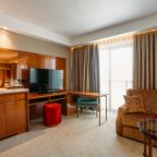 Номер (KING SUITE), Отель Marjan Plaza Hotel