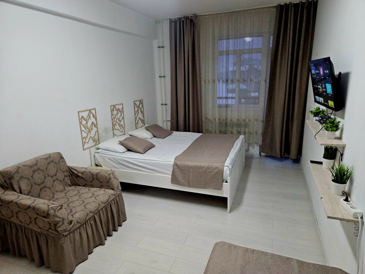 Апартаменты (Спальня + кухня-гостиная - 4 этаж), Апартаменты Golden Holiday