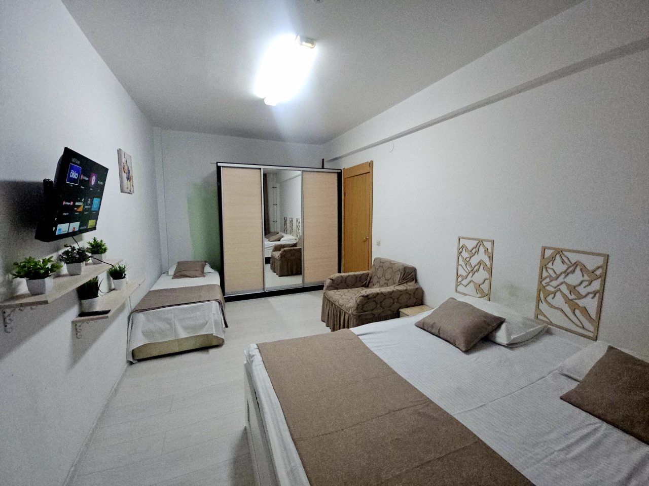 Апартаменты (Спальня + кухня-гостиная - 4 этаж), Апартаменты Golden Holiday