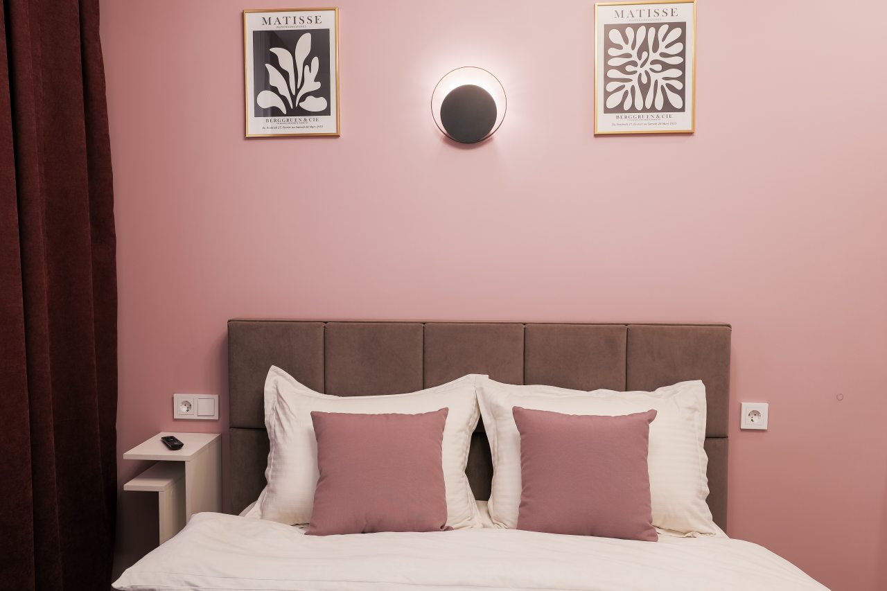 Двухместный (Студия pink с балконом) апартамента Уютные Студии На Семена Лагоды, Иркутск