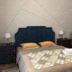 Трехместный (Трёхместная улучшенная комната с двуспальной и односпальной кроватями), Гостевой дом Edem