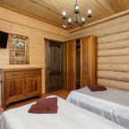 De Luxe (Апартаменты V.I.P.), Загородный клуб VALDAY HUNTING & COUNTRY CLUB