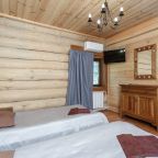 De Luxe (Апартаменты V.I.P.), Загородный клуб VALDAY HUNTING & COUNTRY CLUB