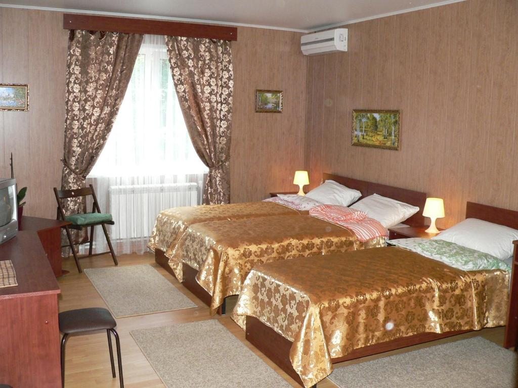 Трехместный (Стандартный трехместный номер) мини-отеля Уют, Сергиев Посад