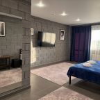 Трёхместный и более (Трехместный с балконом), Отель Hotel Loft