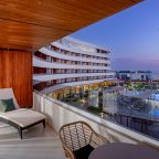 Люкс (Suite Deluxe Pool View), Отель FЮNF Luxury Resort & SPA Anapa Miracleon 5*