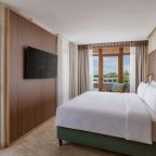 Люкс (Executive Suite Sea View), Отель FЮNF Luxury Resort & SPA Anapa Miracleon 5*