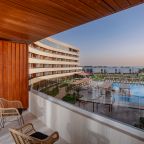 De Luxe (Deluxe Pool View), Отель FЮNF Luxury Resort & SPA Anapa Miracleon 5*