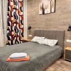 Квартира (Дизайнерская студия в ЖК "Граф Орлов"(83)), Апартаменты в элитном ЖК