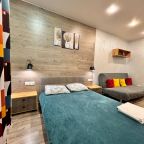 Квартира (Дизайнерская студия в элитном ЖК "Граф Орлов"(87)), Апартаменты в элитном ЖК