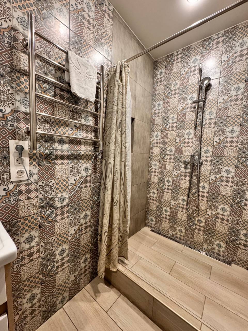 Квартира (Дизайнерская студия в элитном ЖК 