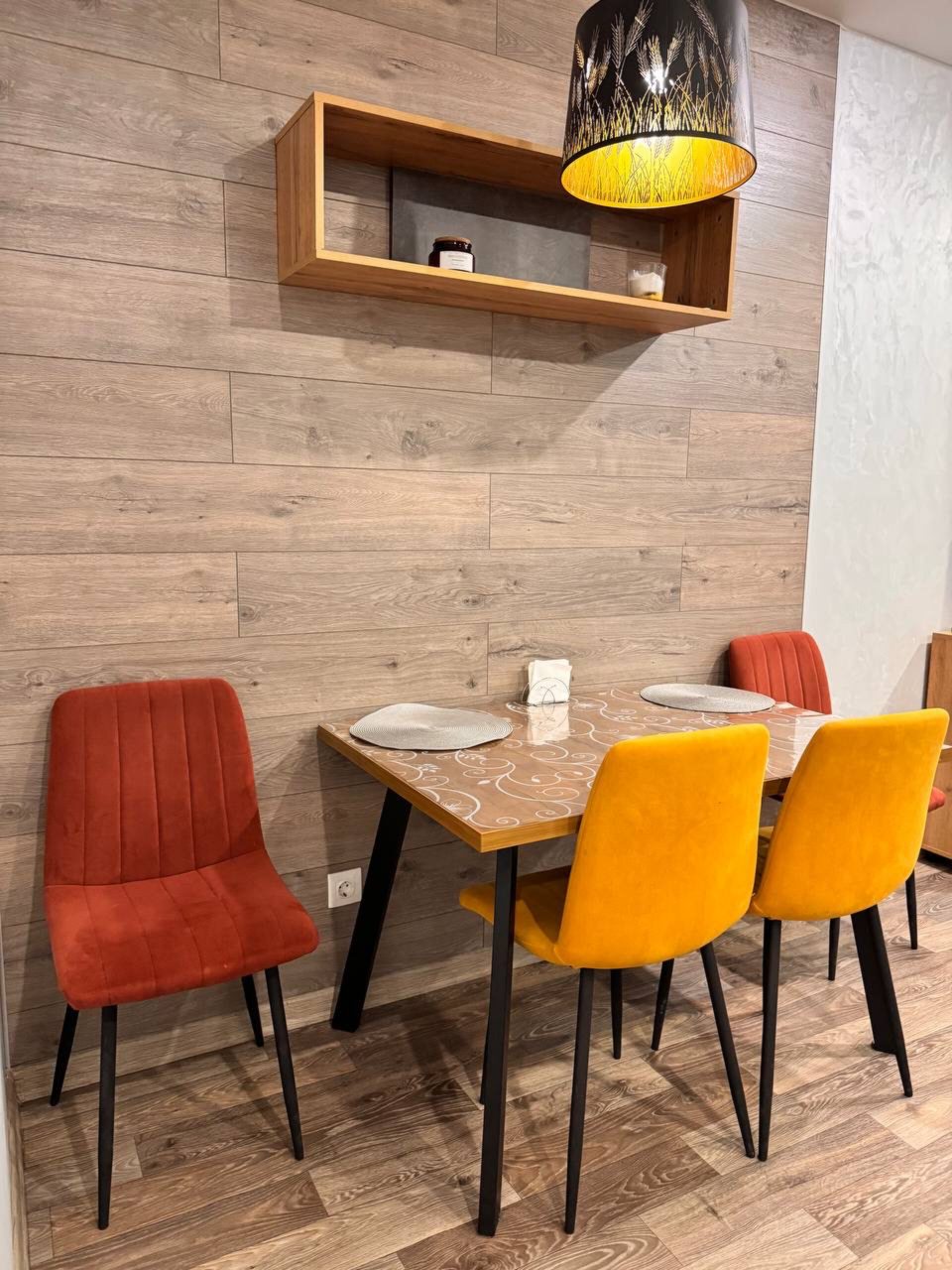 Квартира (Дизайнерская студия в элитном ЖК 