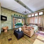 Апартаменты (Пентхаус трехкомнатный с террасой), Бутик-Отель Chalet Apartament
