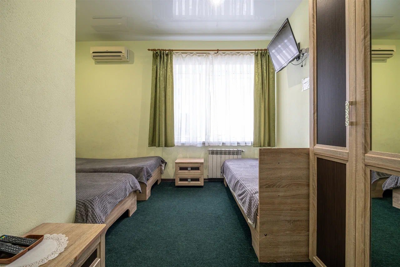 Трехместный (С Тремя отдельными кроватями), Отель Лайм