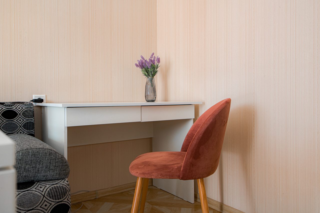 Письменный стол