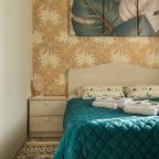 Двуспальная кровать