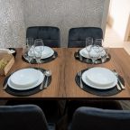 Обеденный стол