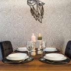 Обеденный стол