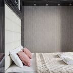 Двуспальная кровать