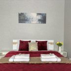 Двуспальная кровать