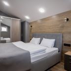 Люкс (Апартаменты 3-х комнатный с балконом), Гостевой дом 4Rest