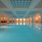 Бассейн, Отель RODINA Grand Hotel & SPA Irkutsk