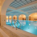 Бассейн, Отель RODINA Grand Hotel & SPA Irkutsk