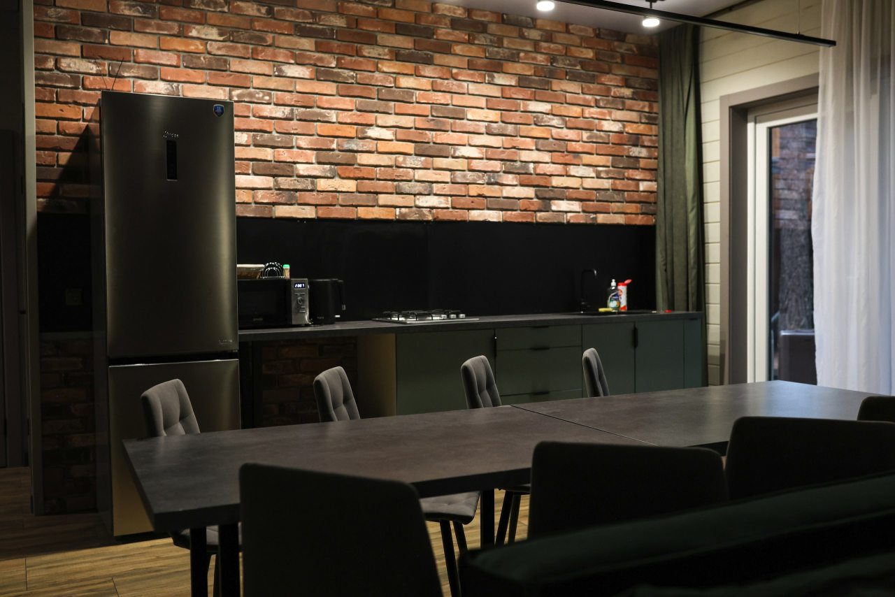 Коттедж (Фэмили), База отдыха Forest Cottage