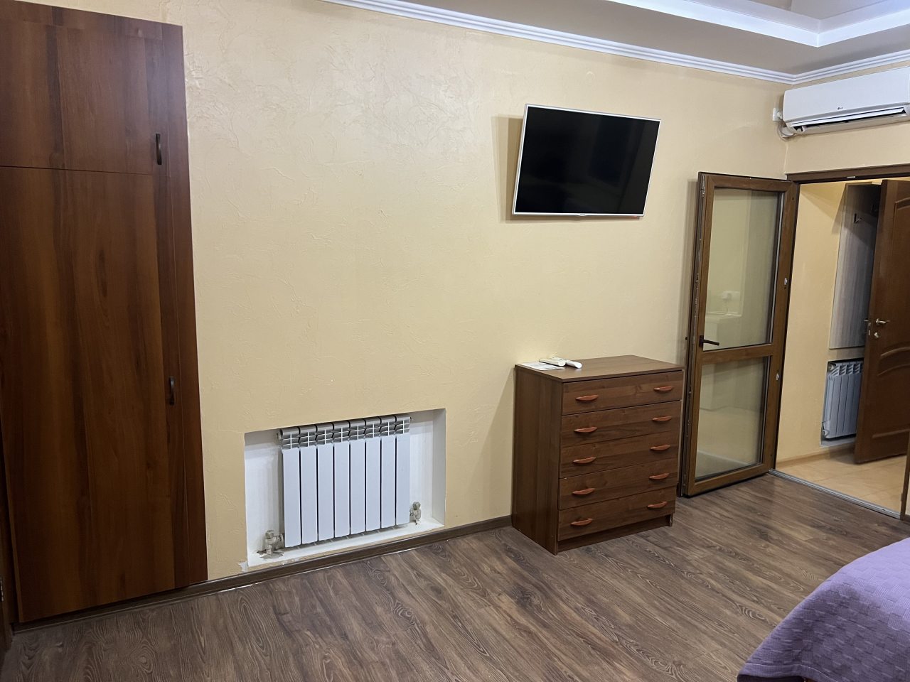 Дом (В парке им. Фрунзе), Меблированные комнаты У Дмитрия