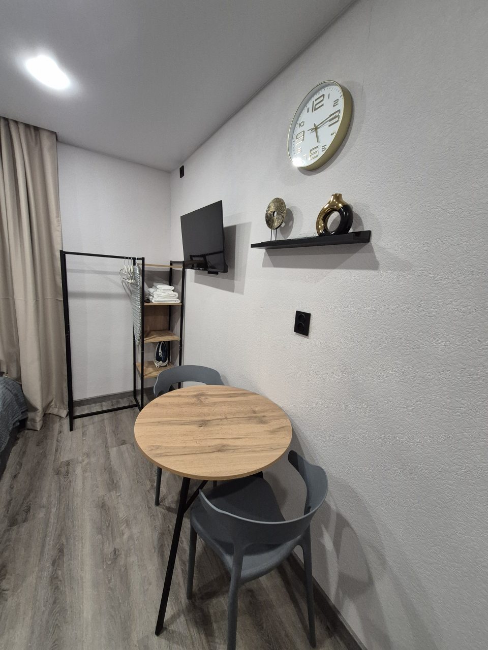 Студио (Современная студия в центре рядом с вокзалом), Апартаменты ЕвроСтудия рядом с вокзалом