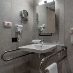 Двухместный (Стандарт для маломобильных групп населения), Отель Cosmos Omsk Hotel