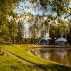 Своя ухоженная территория, Отель New Riga Village